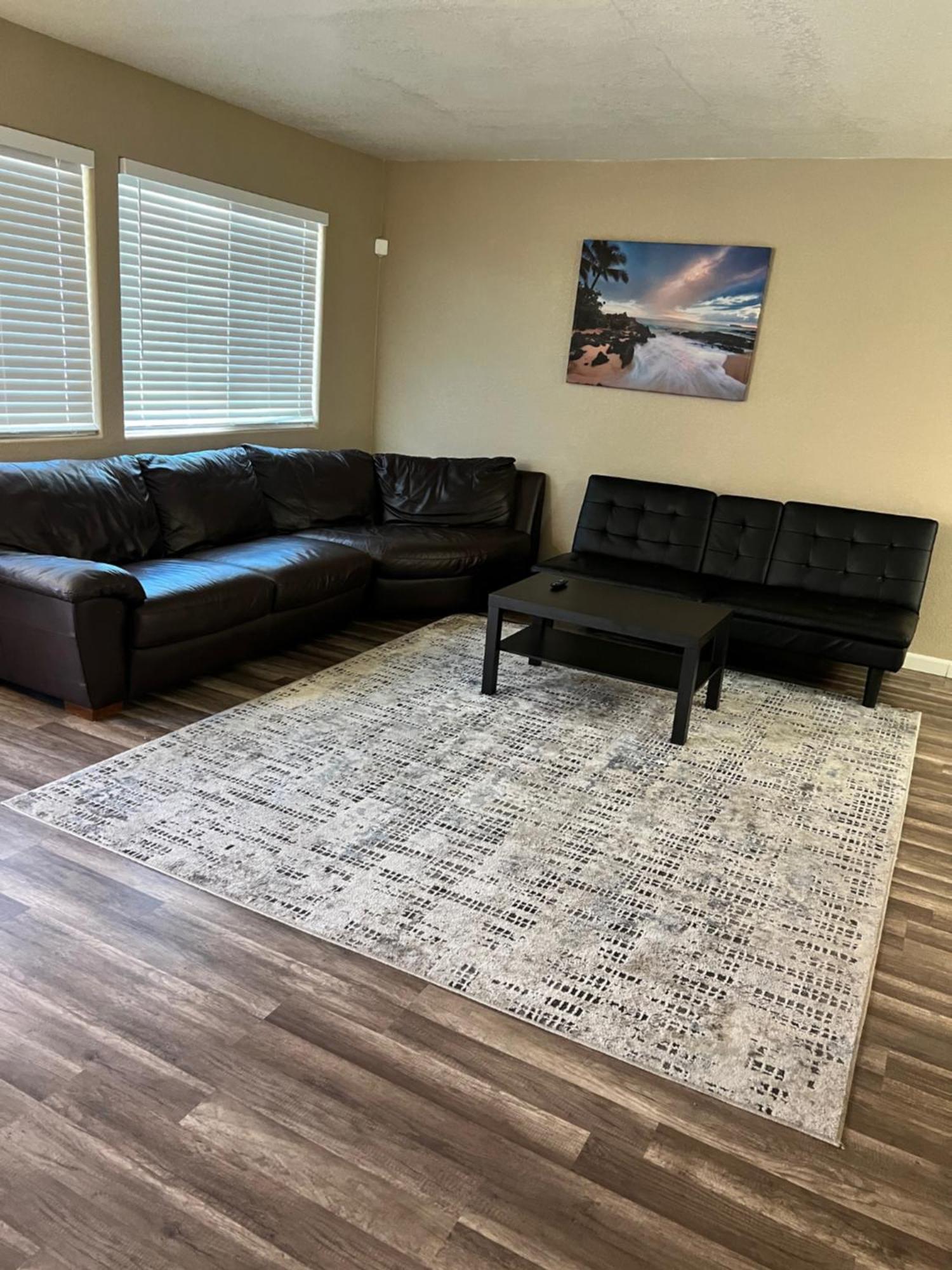 Quiet 1bed,1bath With Free Parking * Fresno